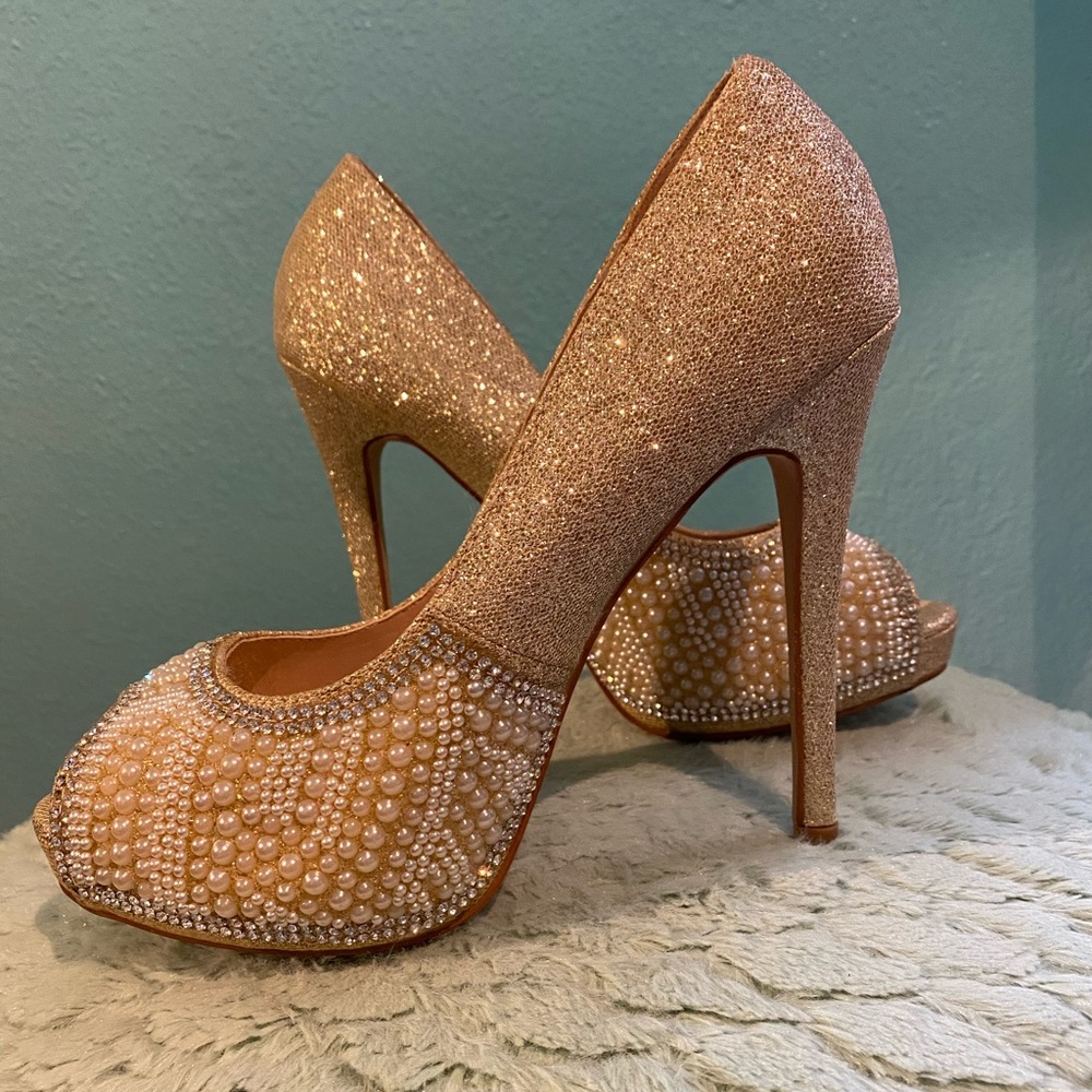 Pearly Heels